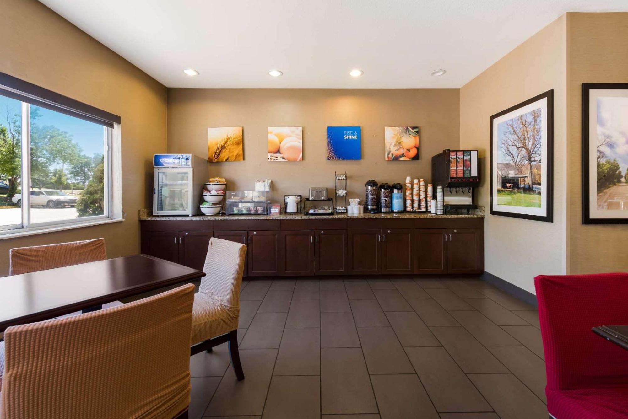 Comfort Inn East Wichita Eksteriør bilde